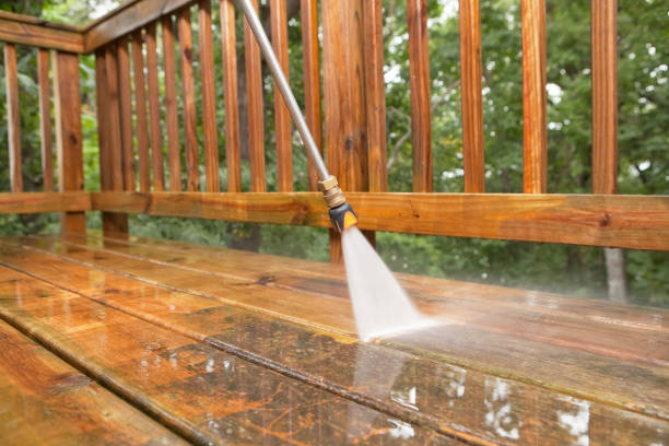 Best Pool Deck Cleaning  in Valley Cottage, NY